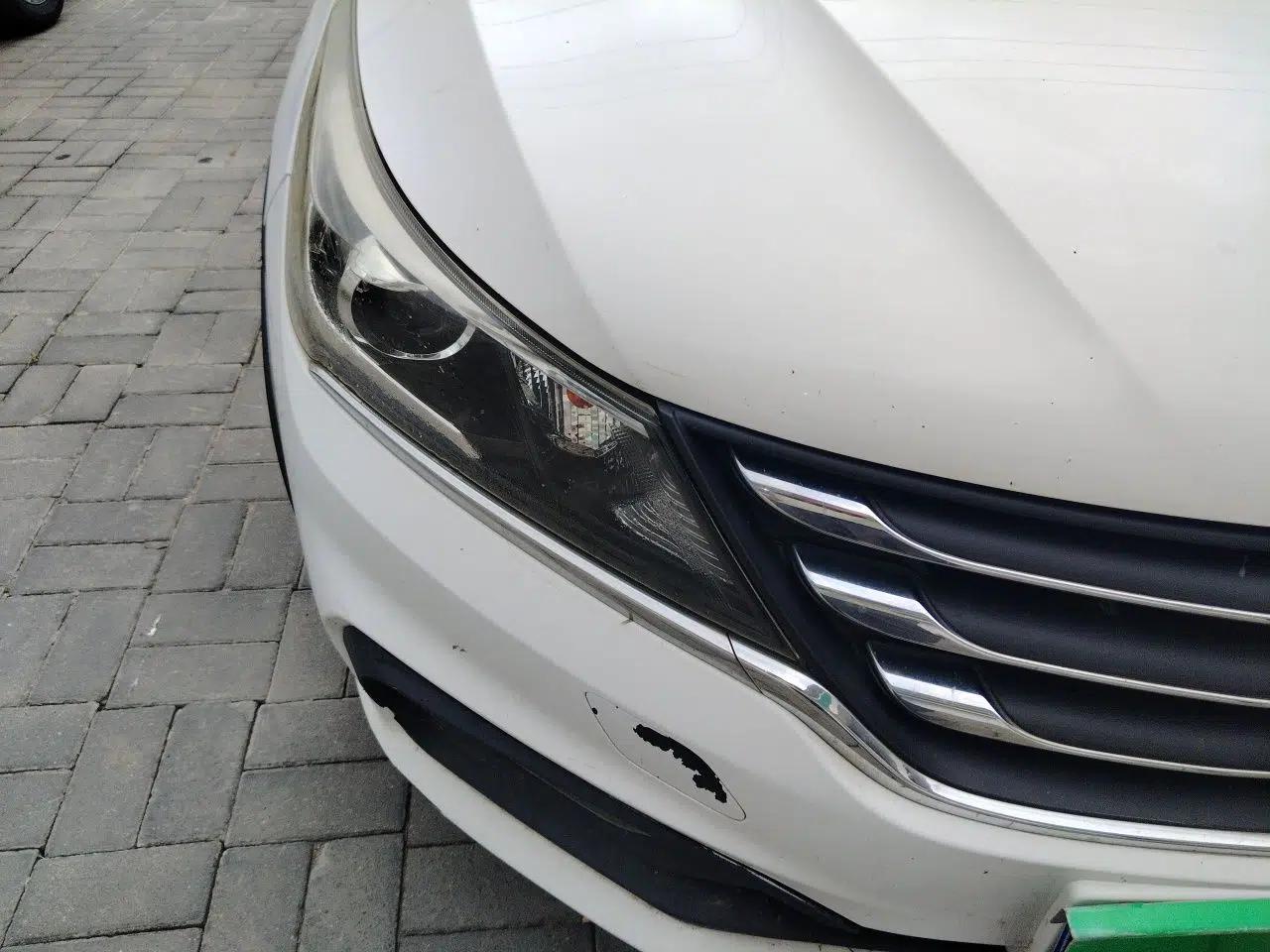 Baojun 310W 2017 1.5L Manual Fashion Model China V — миниатюра 7