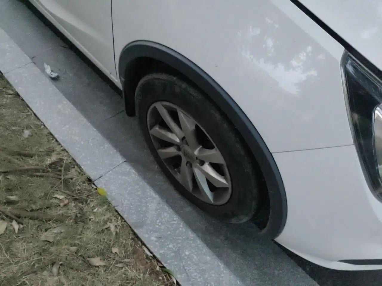 Baojun 310W 2017 1.5L Manual Comfort Version China V — миниатюра 8