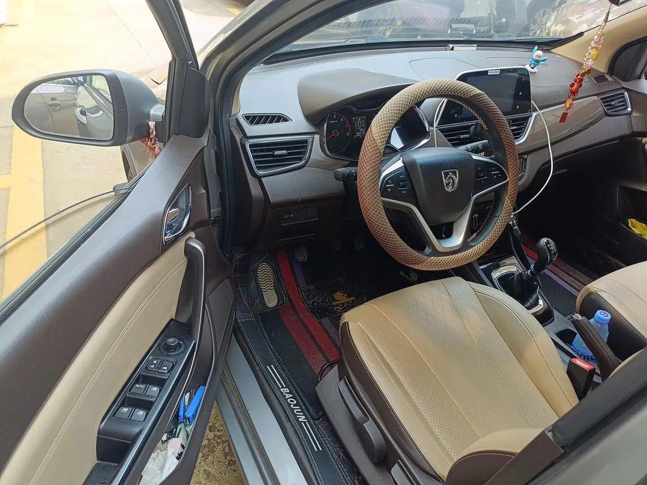 Baojun 310W 2017 1.5L Manual Fashion Edition China VI — миниатюра 16