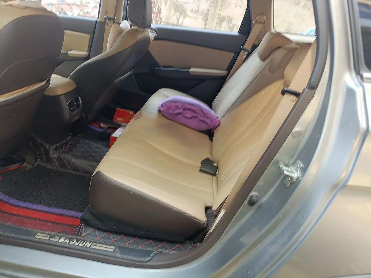 Baojun 310W 2017 1.5L Manual Fashion Edition China VI — миниатюра 17
