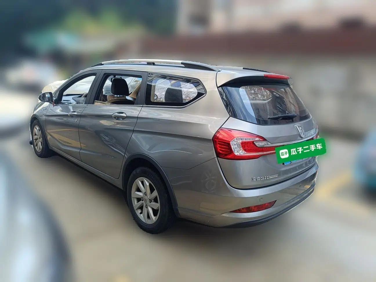 Baojun 310W 2017 1.5L Manual Fashion Edition China VI — миниатюра 4