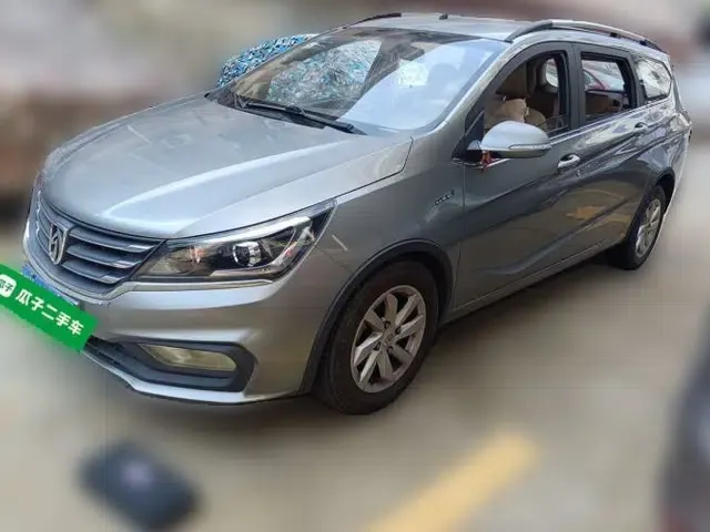 Baojun 310W 2017 1.5L Manual Fashion Edition China VI