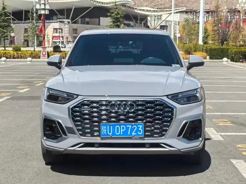 Audi Q5L Sportback 2021 40 TFSI Fashion Edition — миниатюра 2