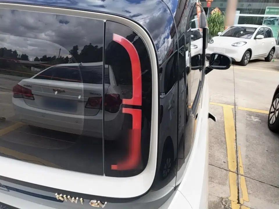 Baojun KiWi EV 2021 Artist Model Lithium Iron Phosphate — миниатюра 9