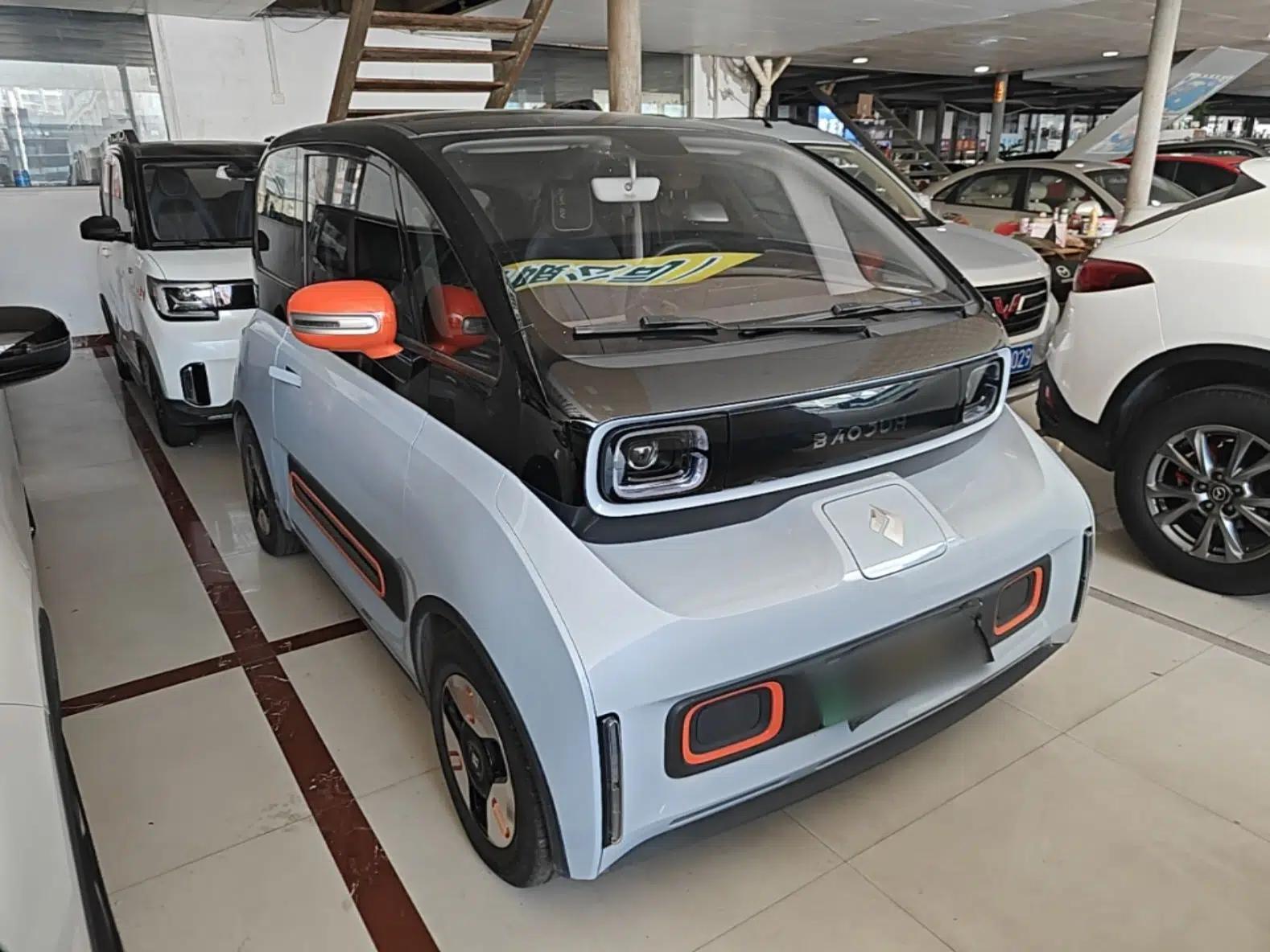 Baojun KiWi EV 2022 Artist Lite Edition Lithium Iron Phosphate — миниатюра 3