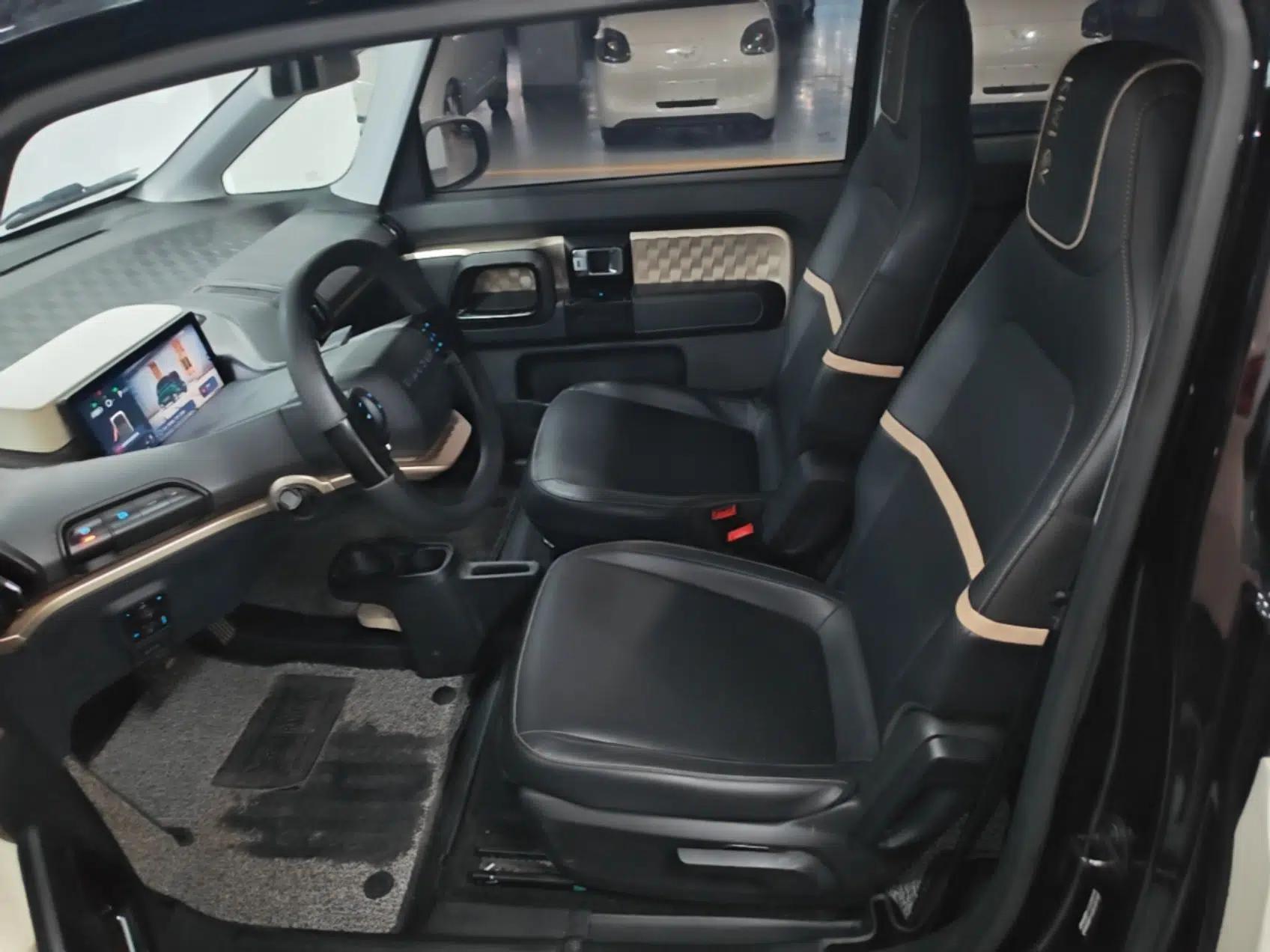 Baojun KiWi EV 2021 Artist Model Ternary Lithium — миниатюра 17