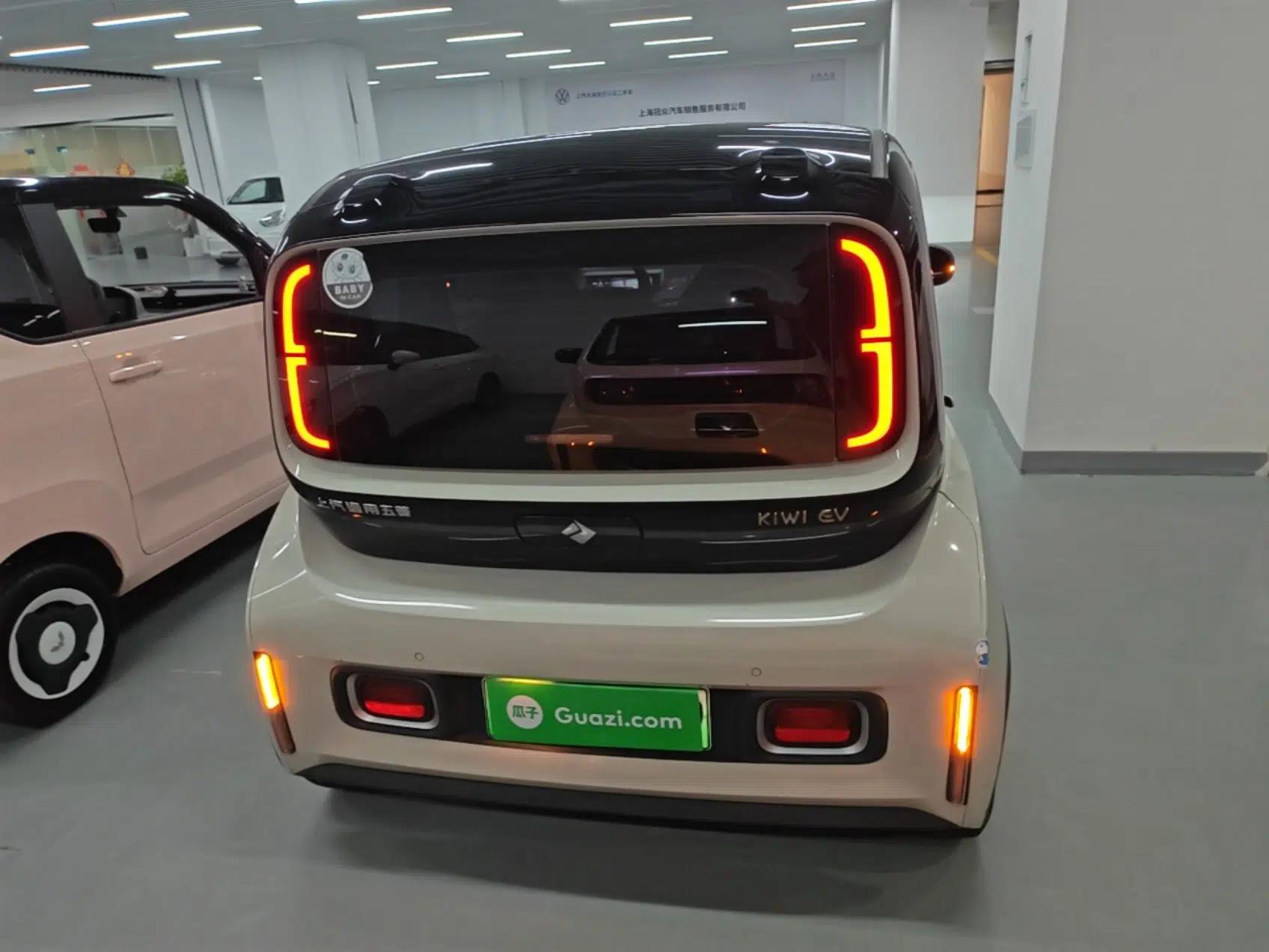 Baojun KiWi EV 2021 Artist Model Ternary Lithium — миниатюра 5
