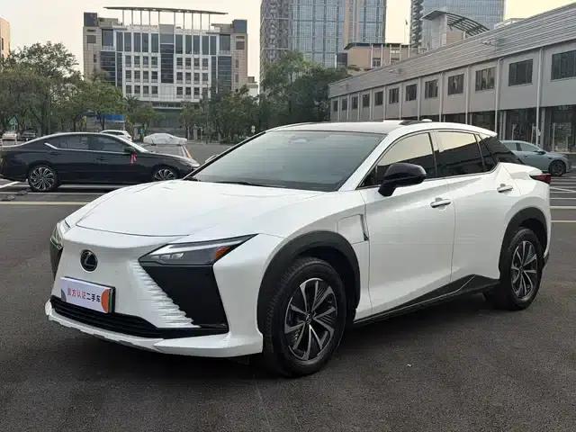 Lexus RZ 2023 450e AWD Luxury Edition