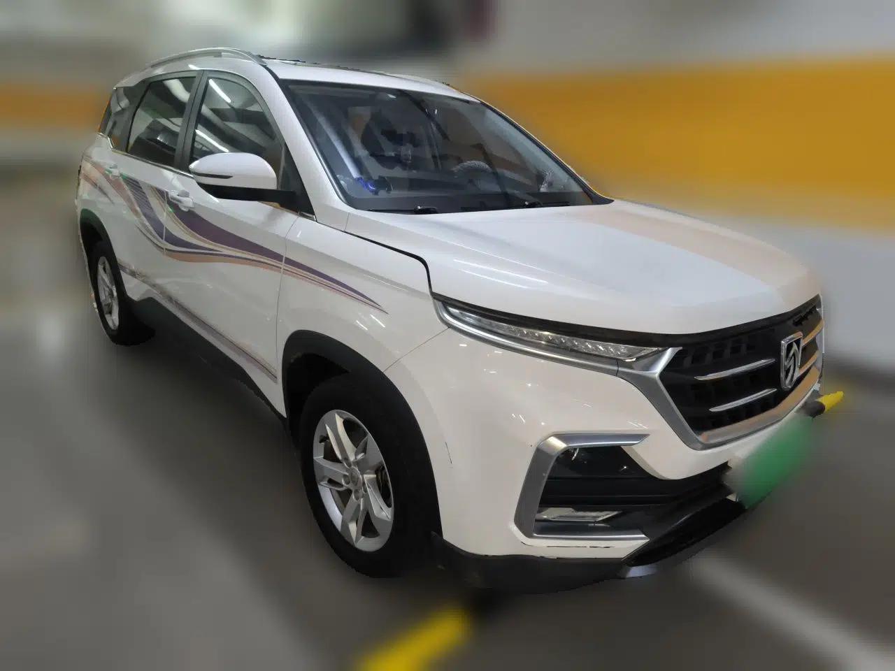 Baojun 530 2019 1.5T CVT Luxury 7-seater China VI — миниатюра 3