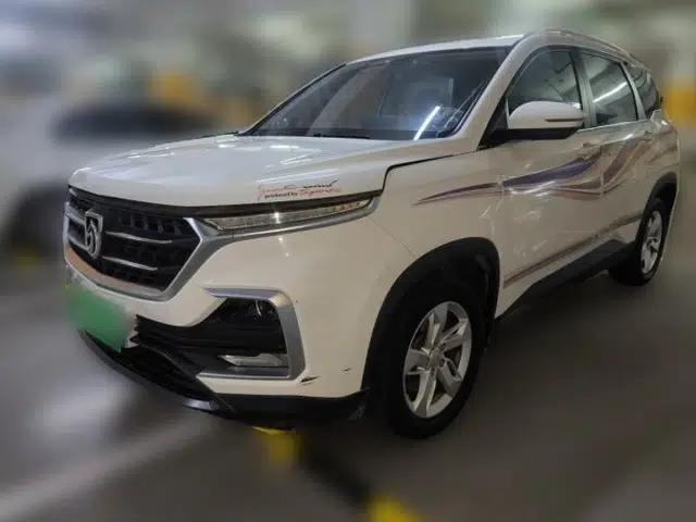 Baojun 530 2019 1.5T CVT Luxury 7-seater China VI