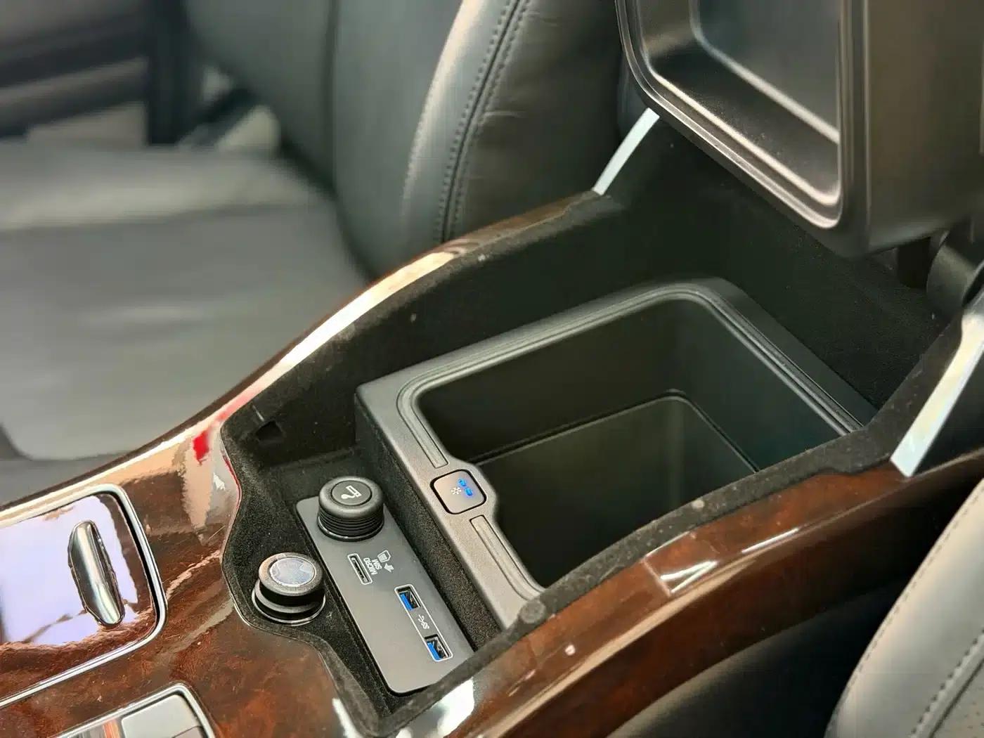 Range Rover 2020 3.0 L6 Legendary Long Wheelbase — миниатюра 21