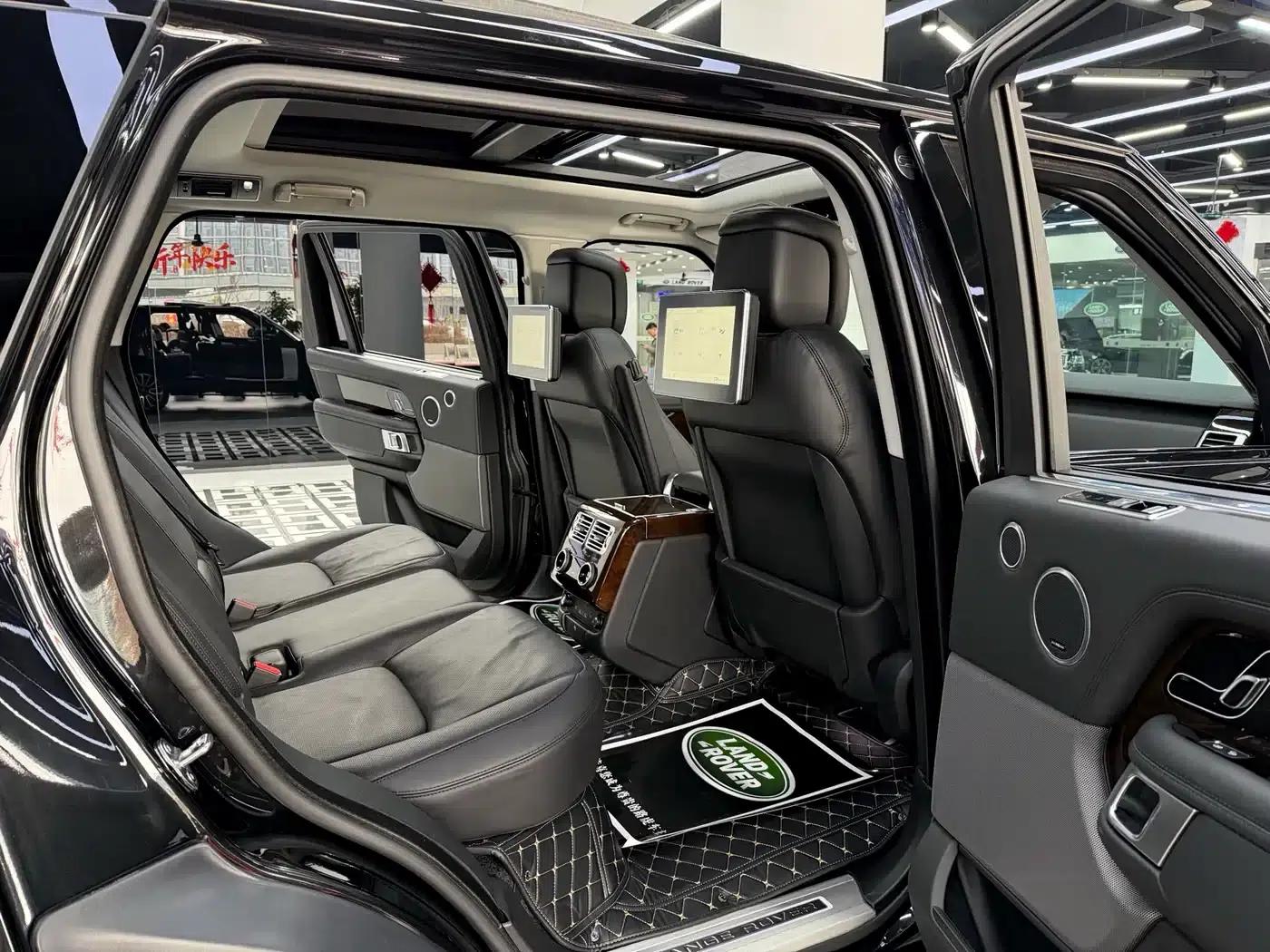 Range Rover 2020 3.0 L6 Legendary Long Wheelbase — миниатюра 10