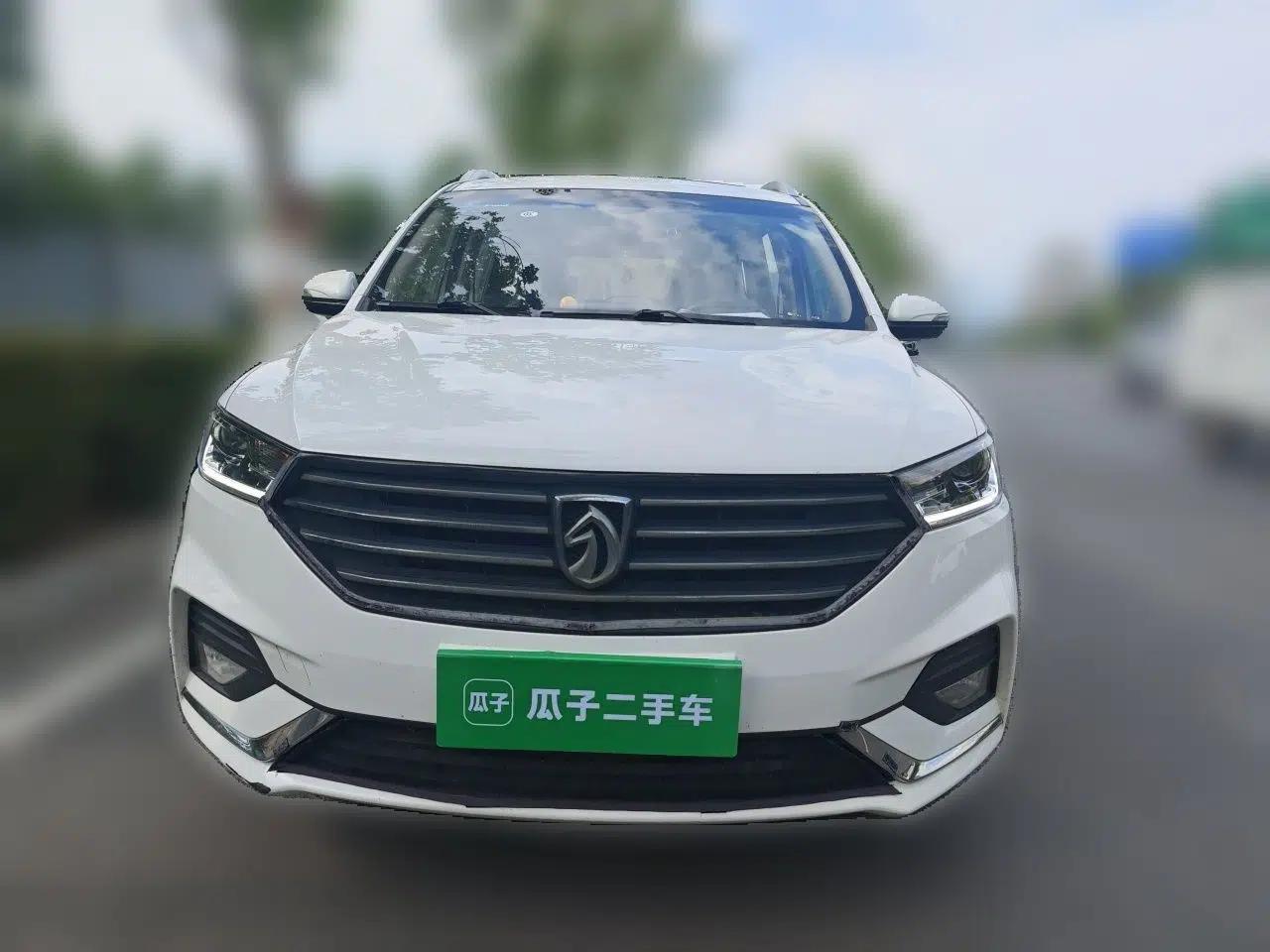 Baojun 360 2018 1.5L Manual Luxury Edition China V — миниатюра 2