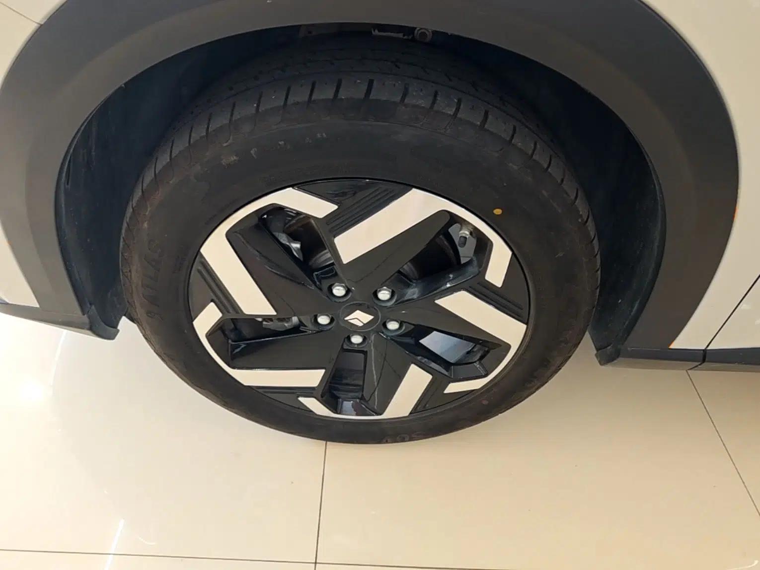 Baojun Yunhai 2024 500km Pure Electric Version — миниатюра 10