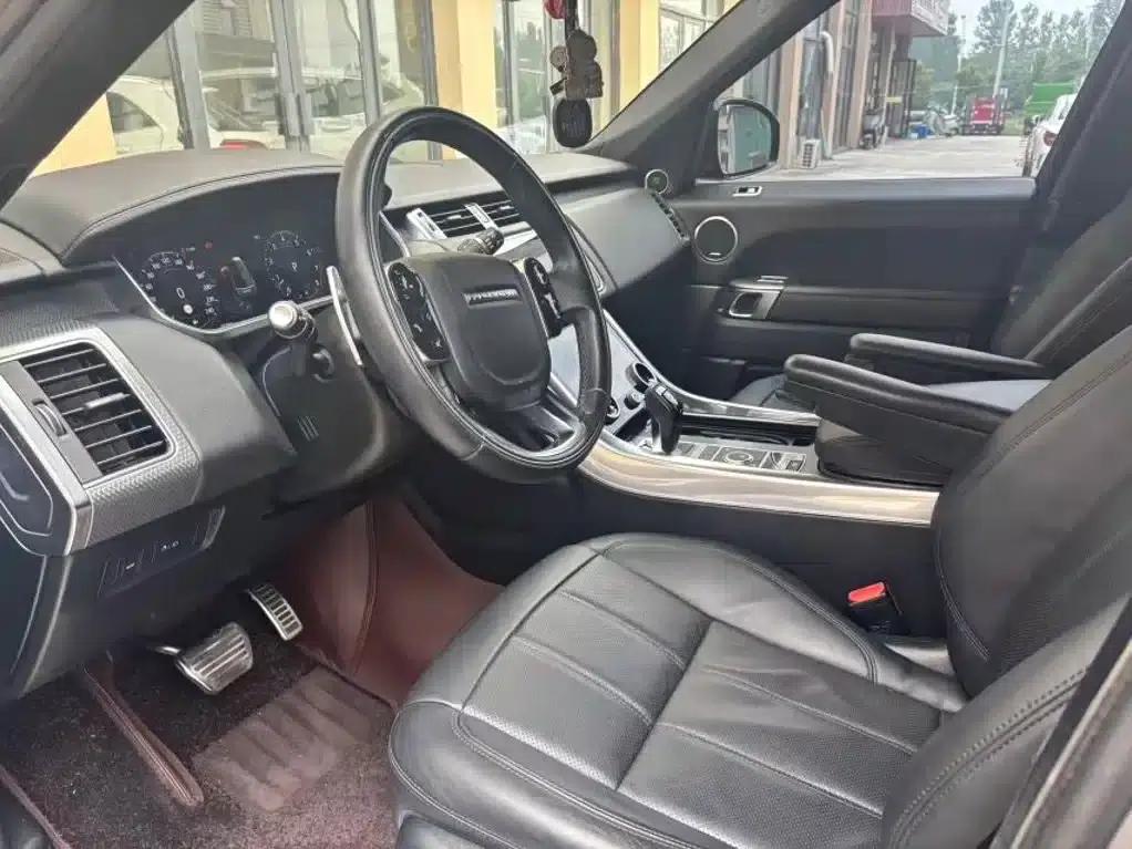 Range Rover Sport 2020 3.0 L6 HSE Dynamic — миниатюра 5