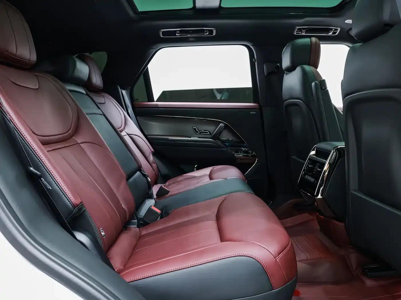 Range Rover Sport 2025 400PS Dynamic SE — миниатюра 11