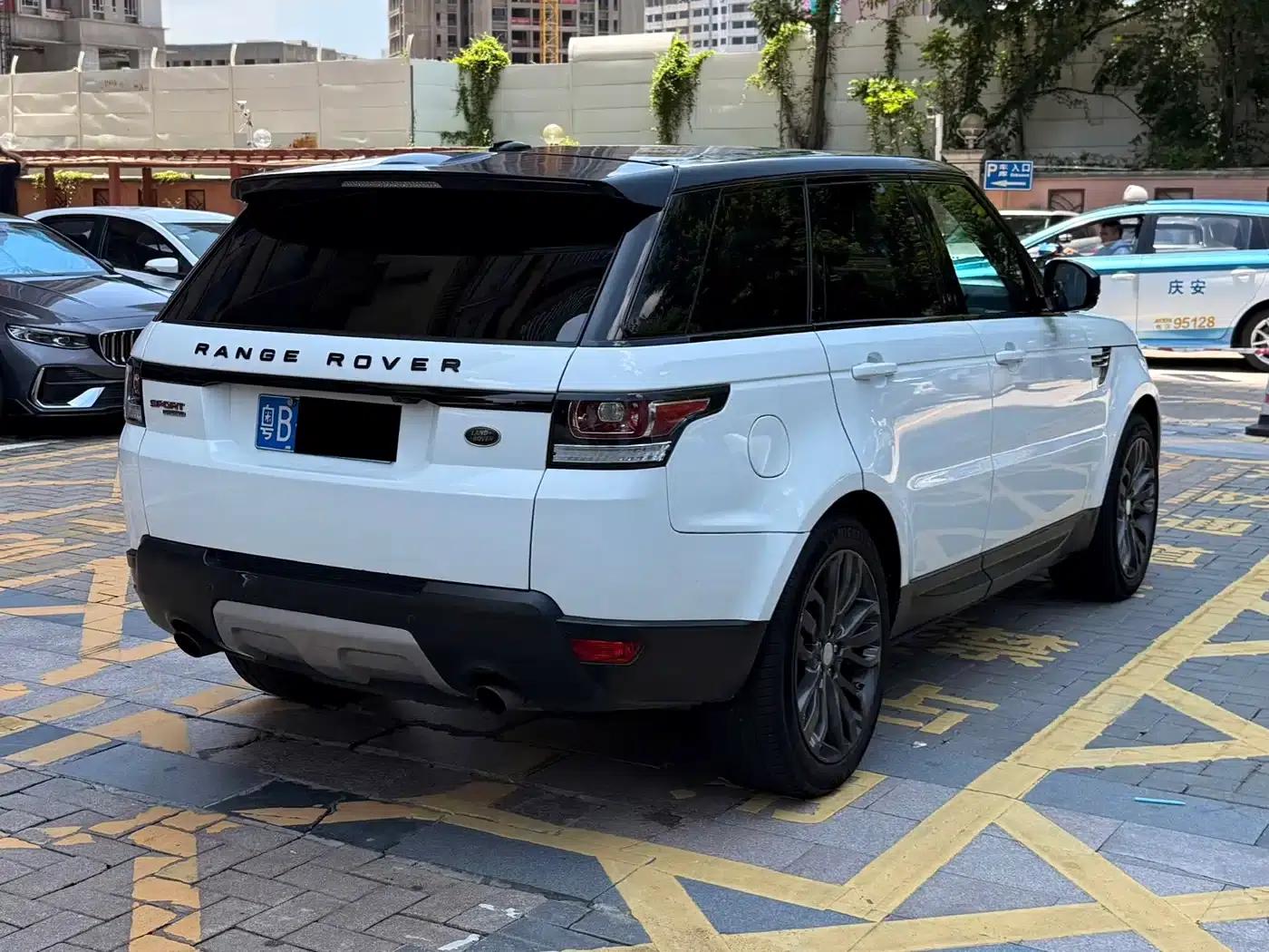 Range Rover Sport 2015 3.0 SC V6 HSE Dynamic — миниатюра 11