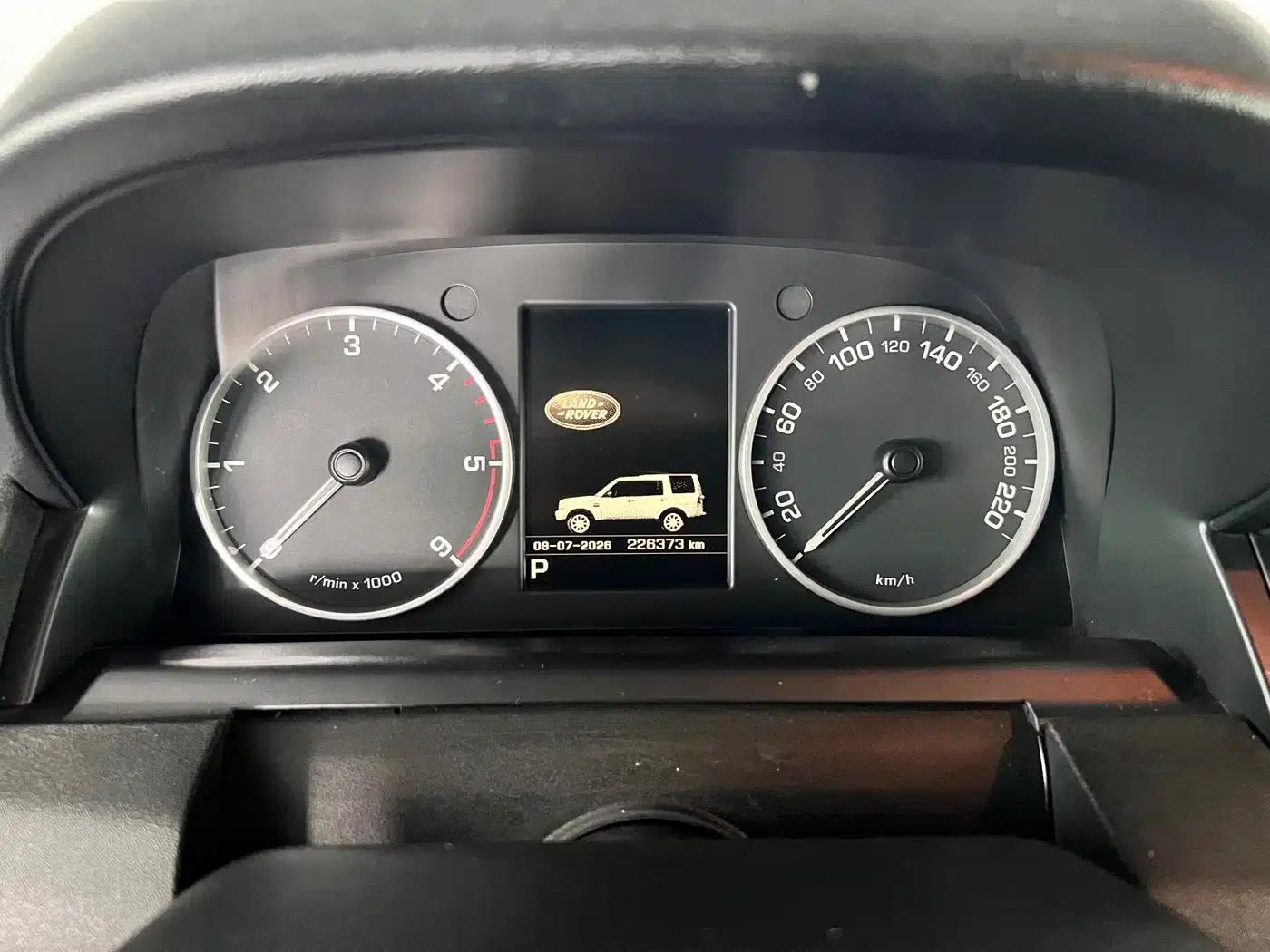 Discovery 2015 3.0 SDV6 HSE Diesel — миниатюра 11