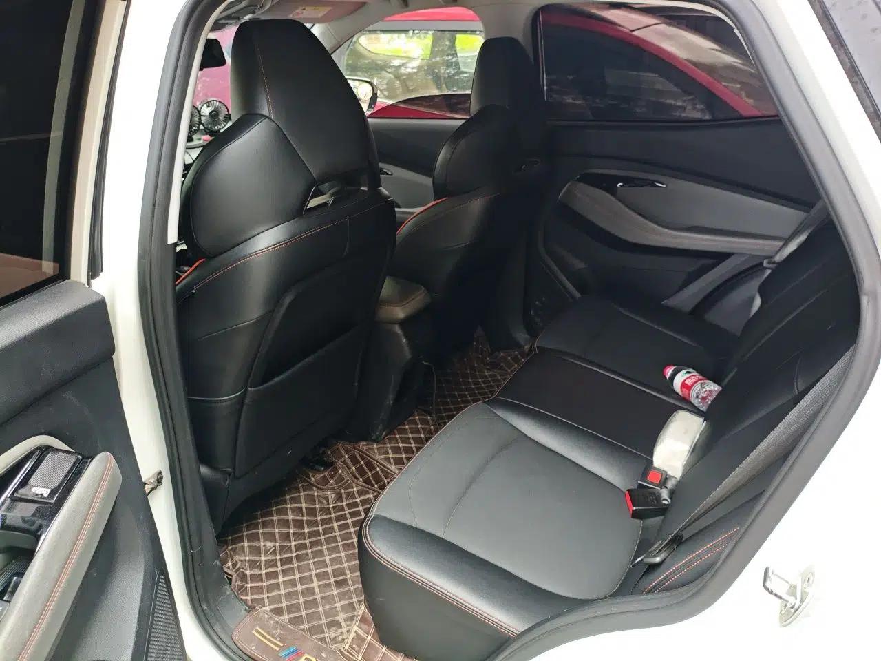 Baojun RS-3 2020 1.5L CVT 24-Hour Online Luxury Edition — миниатюра 17