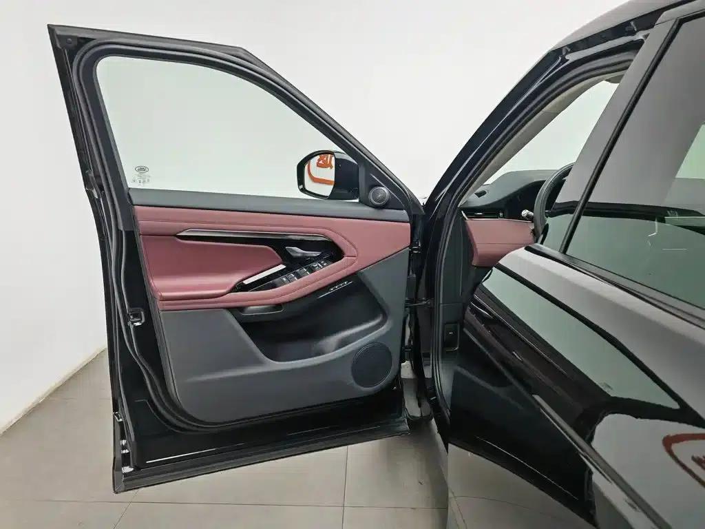 Range Rover Evoque 2022 Facelift Evoque L 249PS R-Dynamic Luxury Edition — миниатюра 8