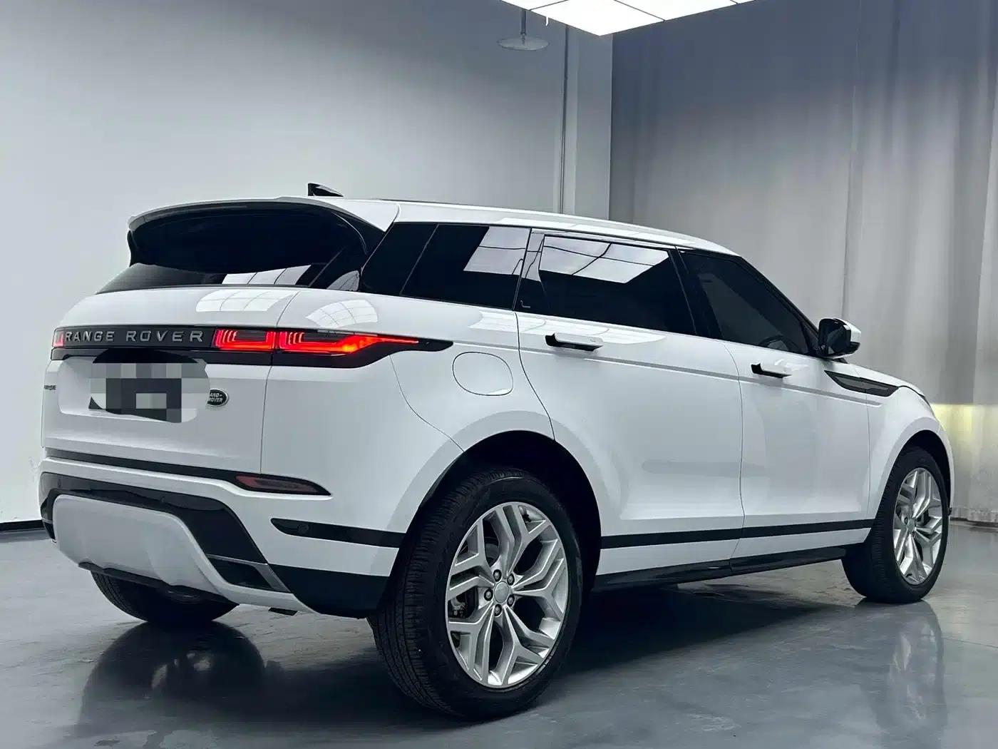 Range Rover Evoque 2022 Model: Evoque L 200PS R-Dynamic Standard Elite Edition — миниатюра 15
