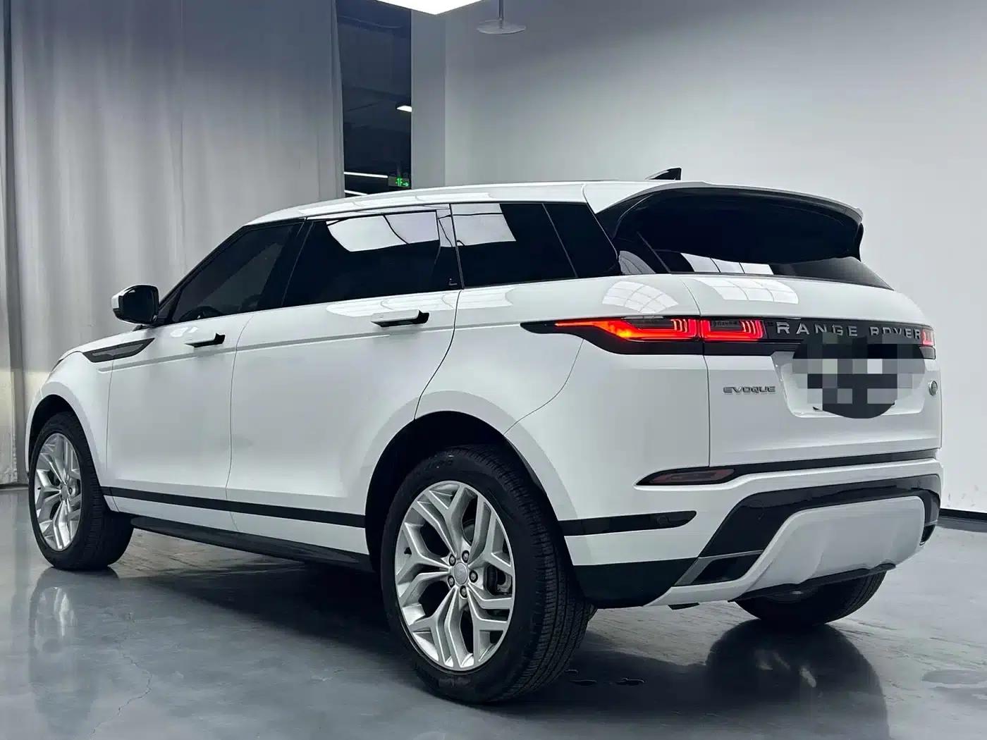 Range Rover Evoque 2022 Model: Evoque L 200PS R-Dynamic Standard Elite Edition — миниатюра 17