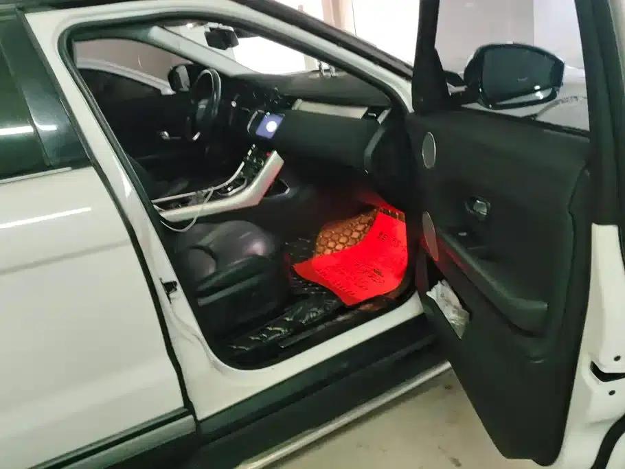 Range Rover Evoque 2018 240PS SE Smart Edition — миниатюра 8