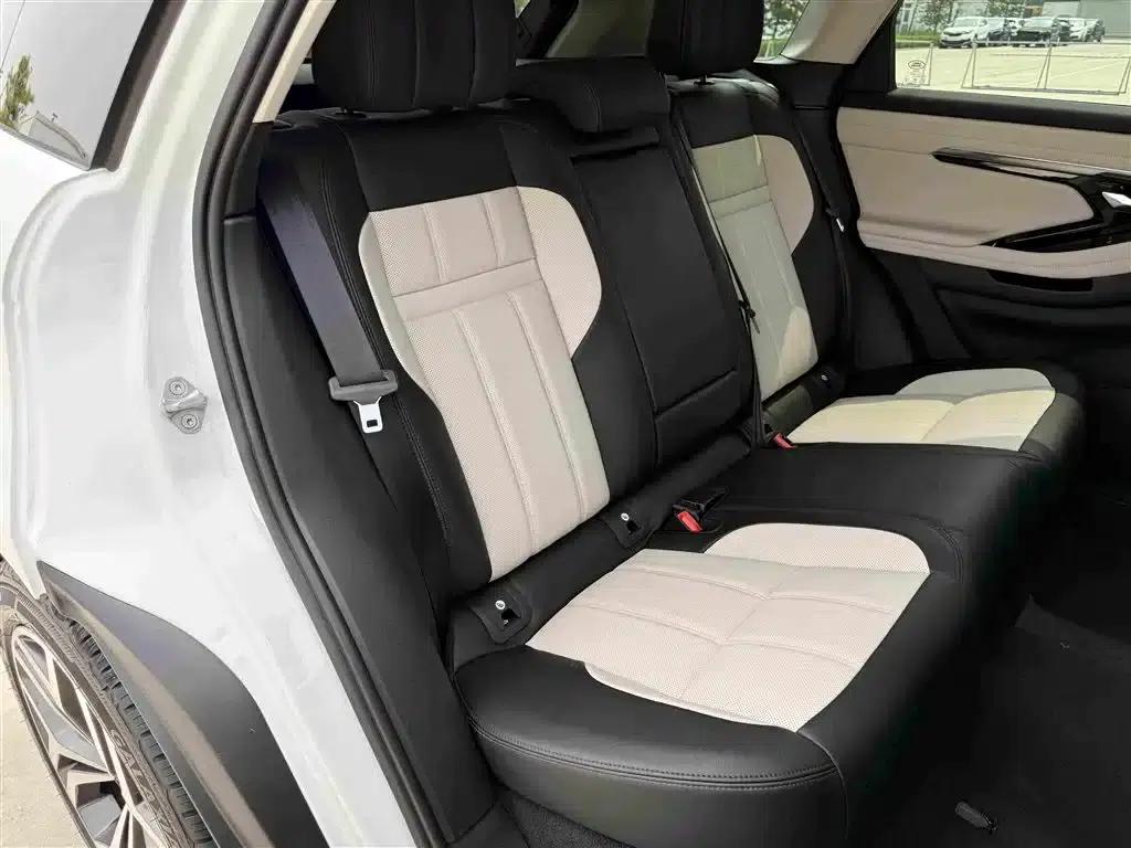 Range Rover Evoque 2023 Model, Evoque L 249PS Luxury Edition — миниатюра 17