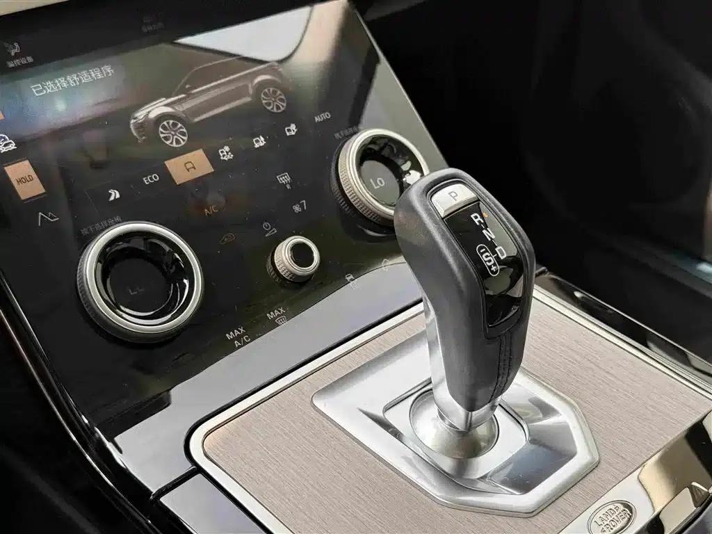 Range Rover Evoque 2023 Model, Evoque L 249PS Luxury Edition — миниатюра 22