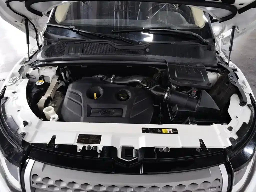 Range Rover Evoque 2016 2.0T SE Smart Edition — миниатюра 6