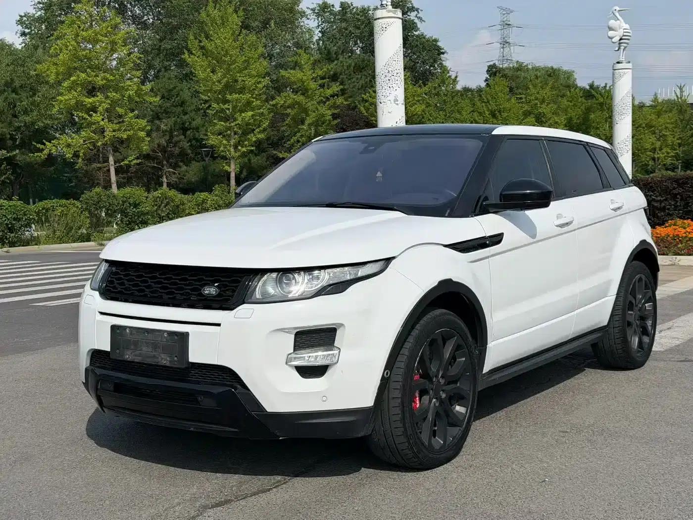 Range Rover Evoque 2015 2.0T 5-Door Dynamic Edition — миниатюра 1