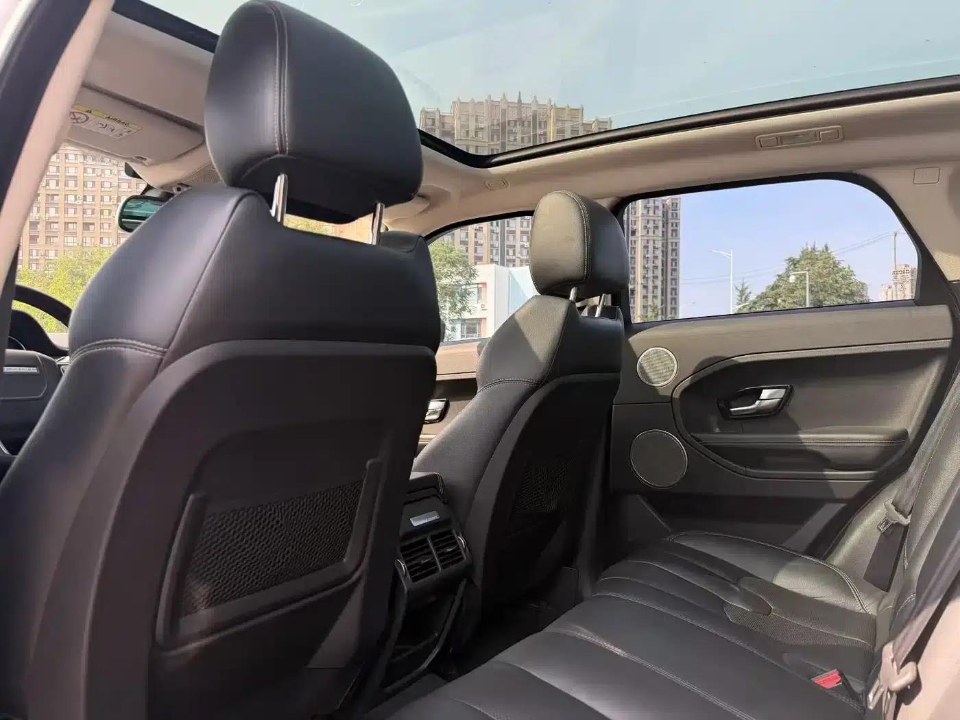 Range Rover Evoque 2015 2.0T 5-Door Dynamic Edition — миниатюра 5