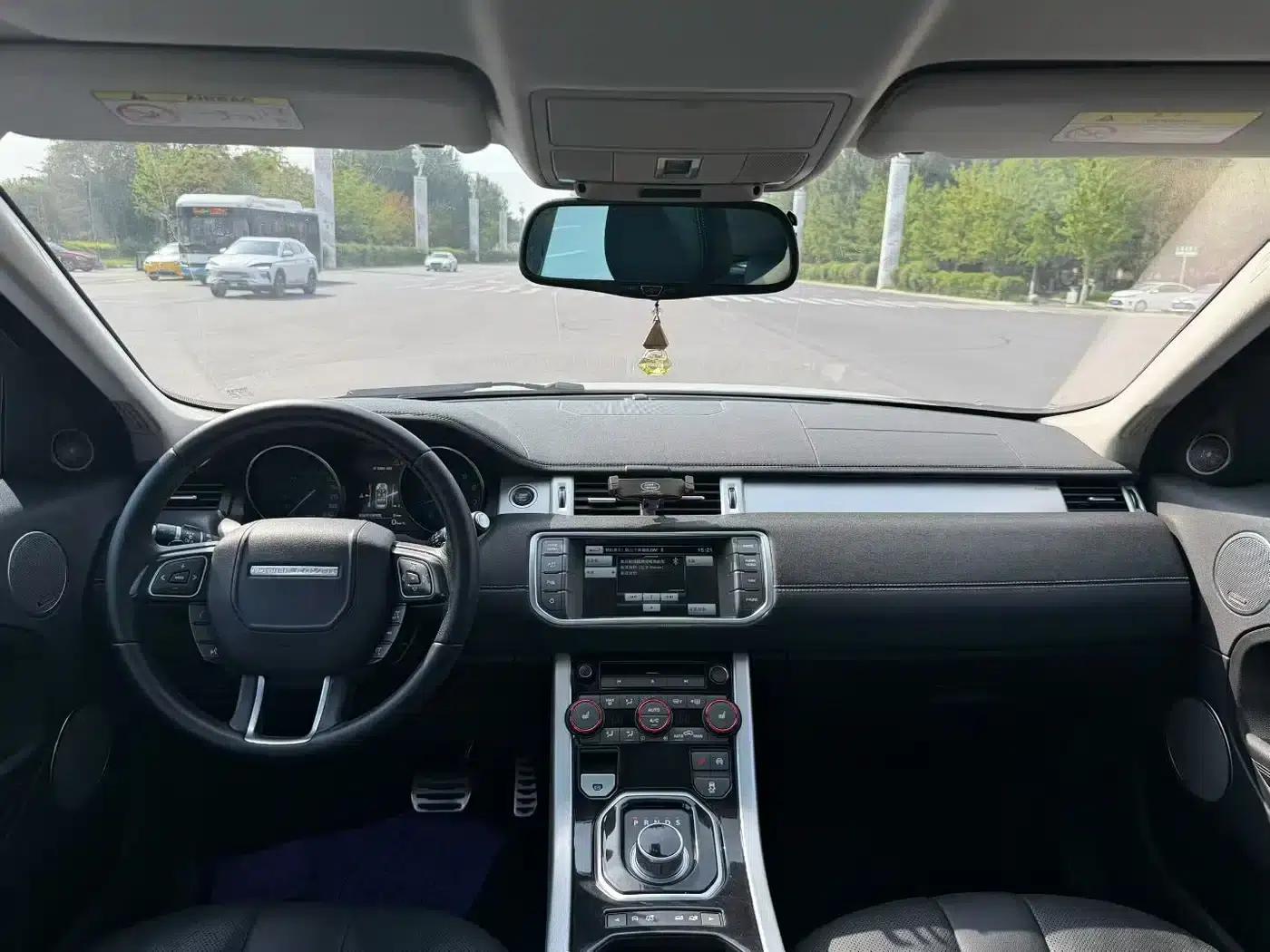 Range Rover Evoque 2015 2.0T 5-Door Dynamic Edition — миниатюра 6