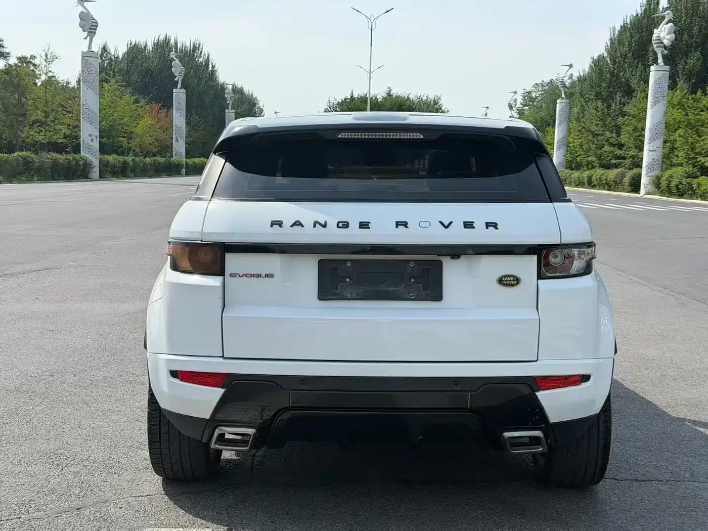 Range Rover Evoque 2015 2.0T 5-Door Dynamic Edition — миниатюра 8