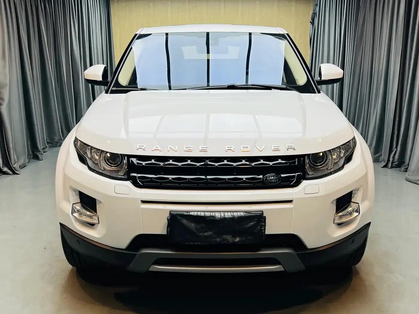Range Rover Evoque 2015 2.0T 5-Door Fashion Edition — миниатюра 2