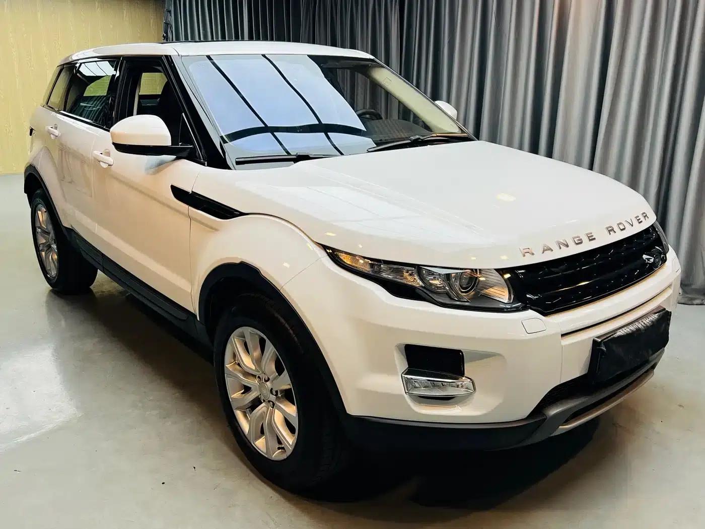 Range Rover Evoque 2015 2.0T 5-Door Fashion Edition — миниатюра 3