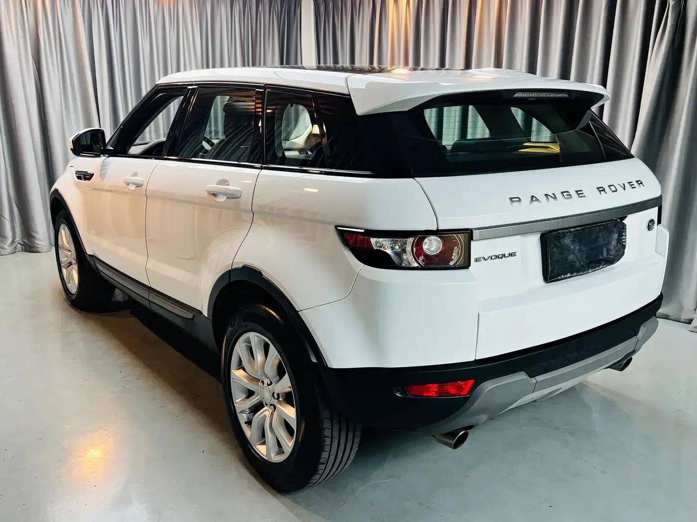Range Rover Evoque 2015 2.0T 5-Door Fashion Edition — миниатюра 5