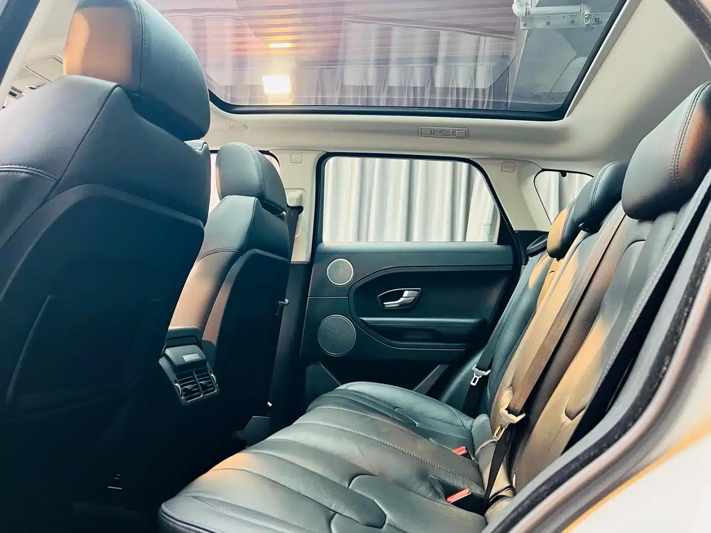 Range Rover Evoque 2015 2.0T 5-Door Fashion Edition — миниатюра 9