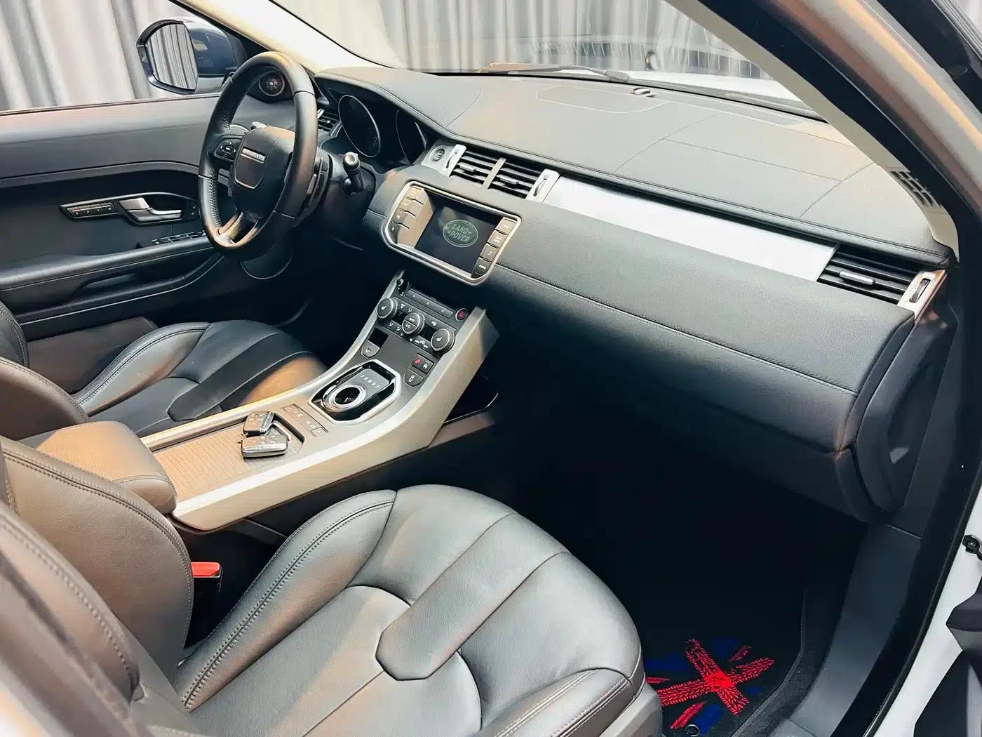 Range Rover Evoque 2015 2.0T 5-Door Fashion Edition — миниатюра 10