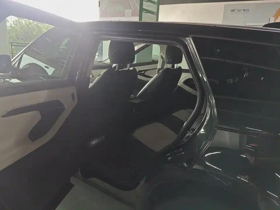 Range Rover Evoque 2021 Model: Evoque L 249PS R-Dynamic S Performance Edition — миниатюра 6