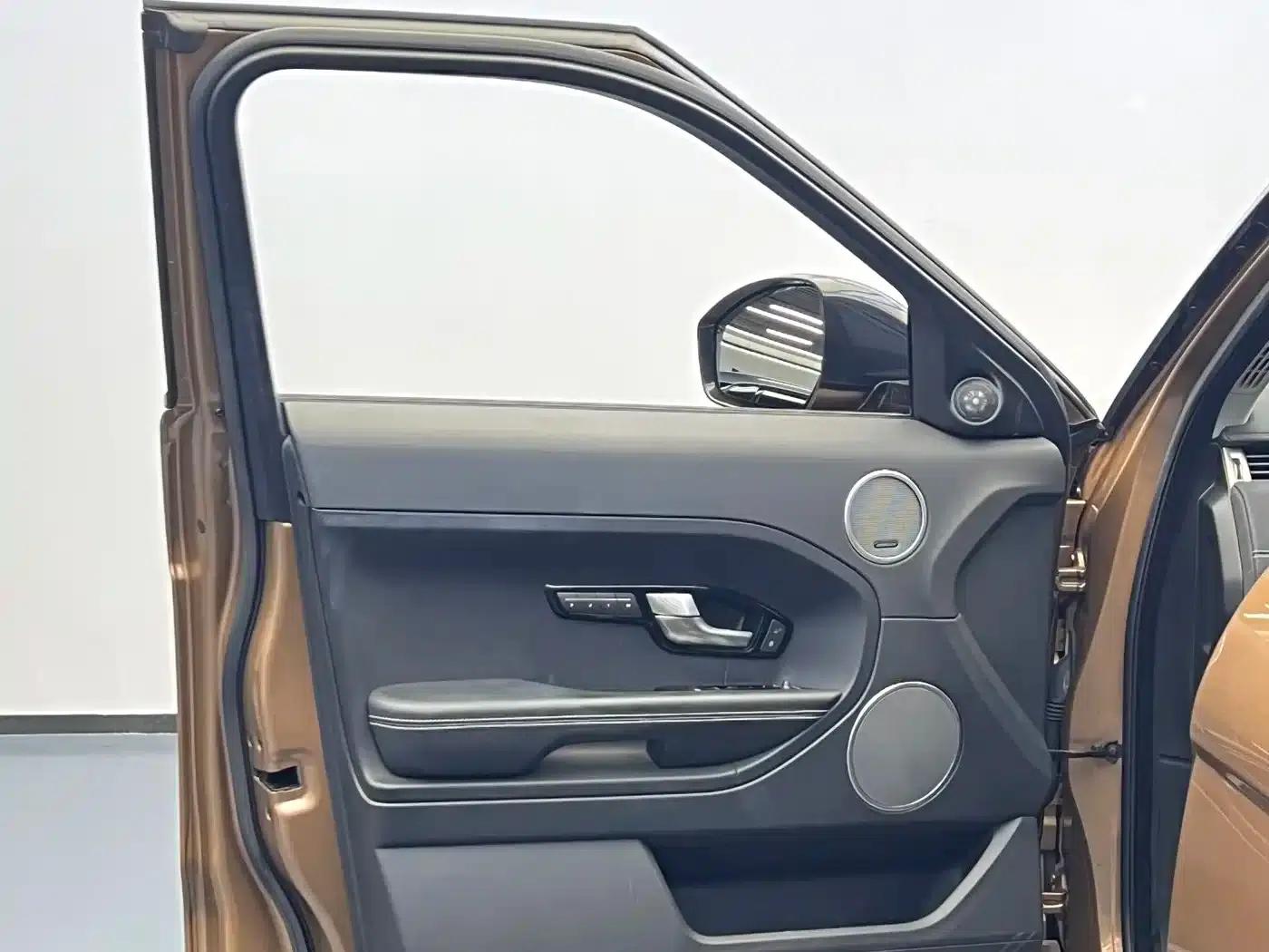 2014 Range Rover Evoque Imported 2.0T 5-Door Dynamic Edition — миниатюра 6