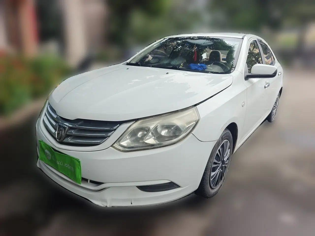 Baojun 630 2011 1.5L manual standard version — миниатюра 1