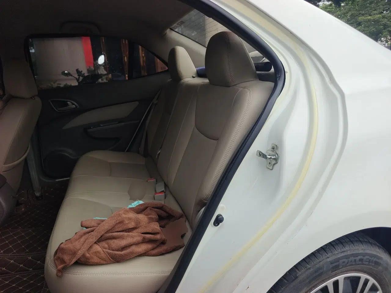 Baojun 630 2011 1.5L manual standard version — миниатюра 17