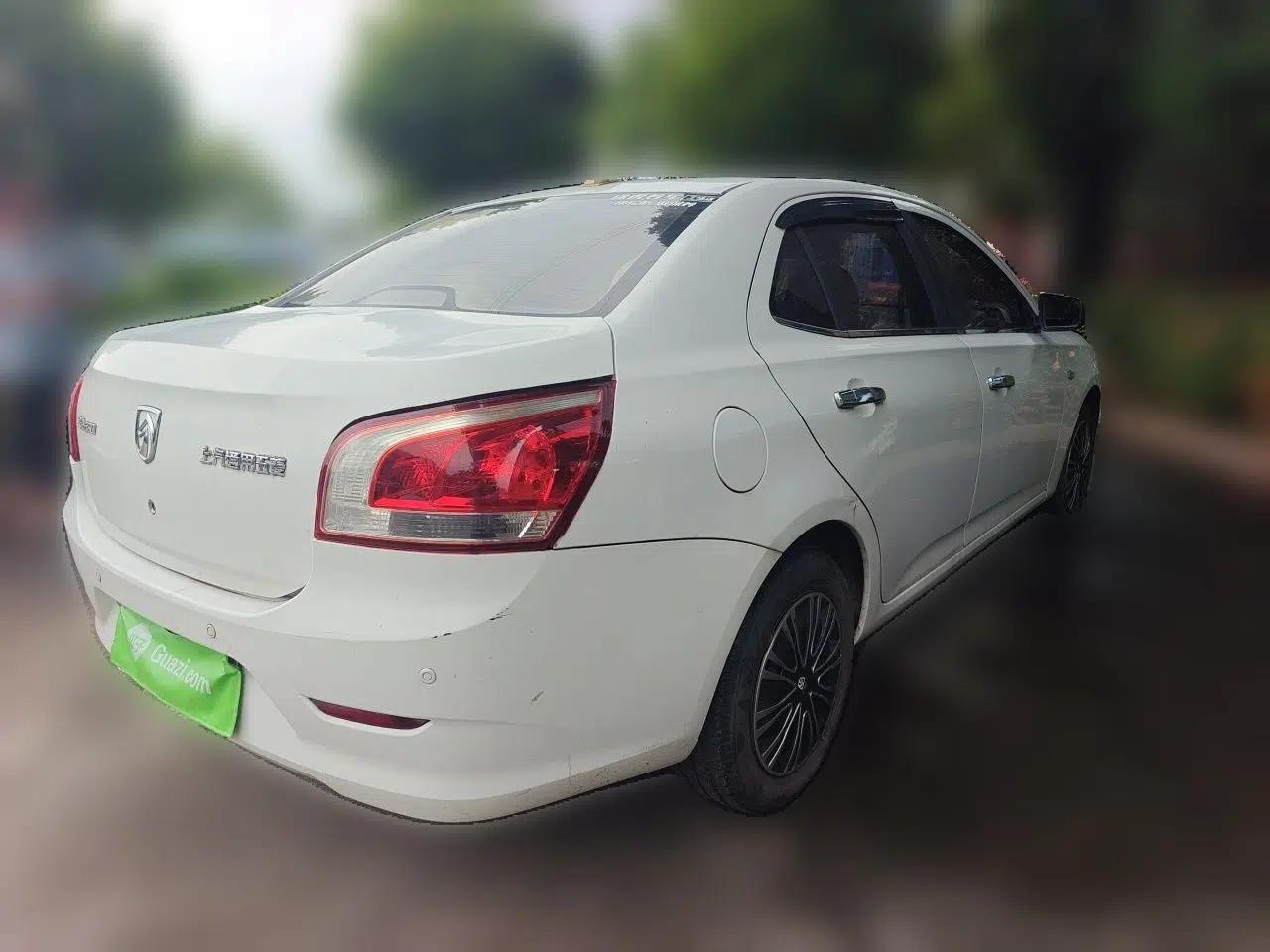 Baojun 630 2011 1.5L manual standard version — миниатюра 6