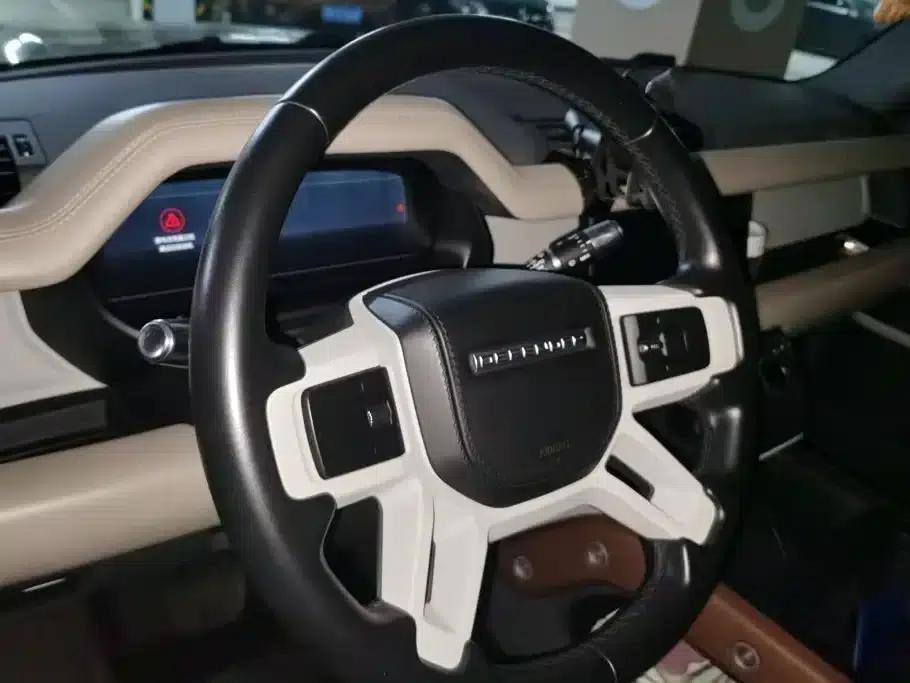 2020 Land Rover Defender 110 P400 Dark Edition — миниатюра 15