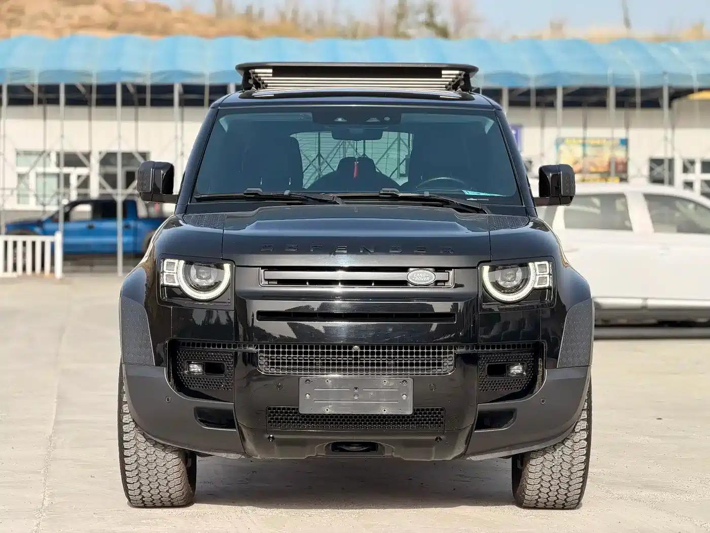 Land Rover Defender 2020 110 P400 First Edition Matte Silver Special Package — миниатюра 2