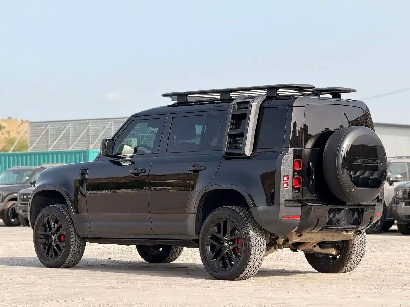 Land Rover Defender 2020 110 P400 First Edition Matte Silver Special Package — миниатюра 5