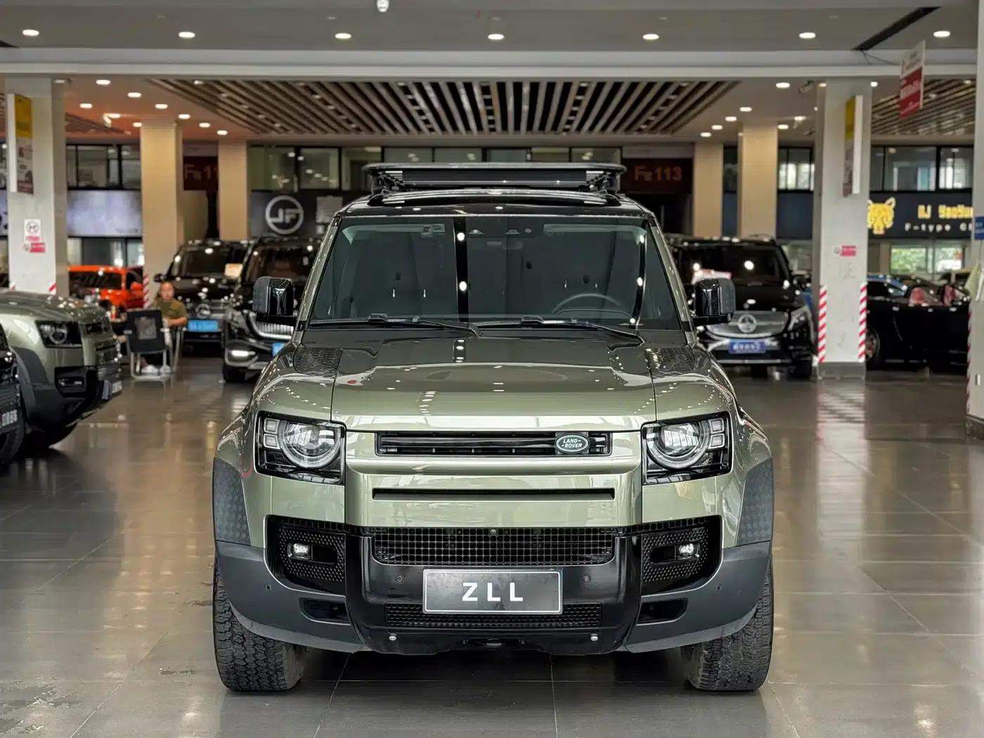 2023 Land Rover Defender 110 3.0T P400 Dark Edition — миниатюра 2