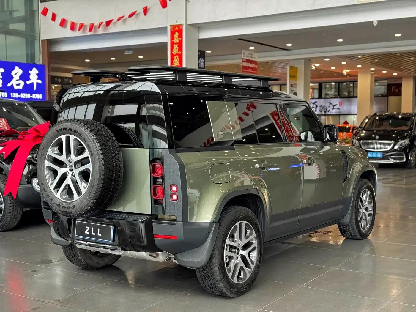 2023 Land Rover Defender 110 3.0T P400 Dark Edition — миниатюра 3