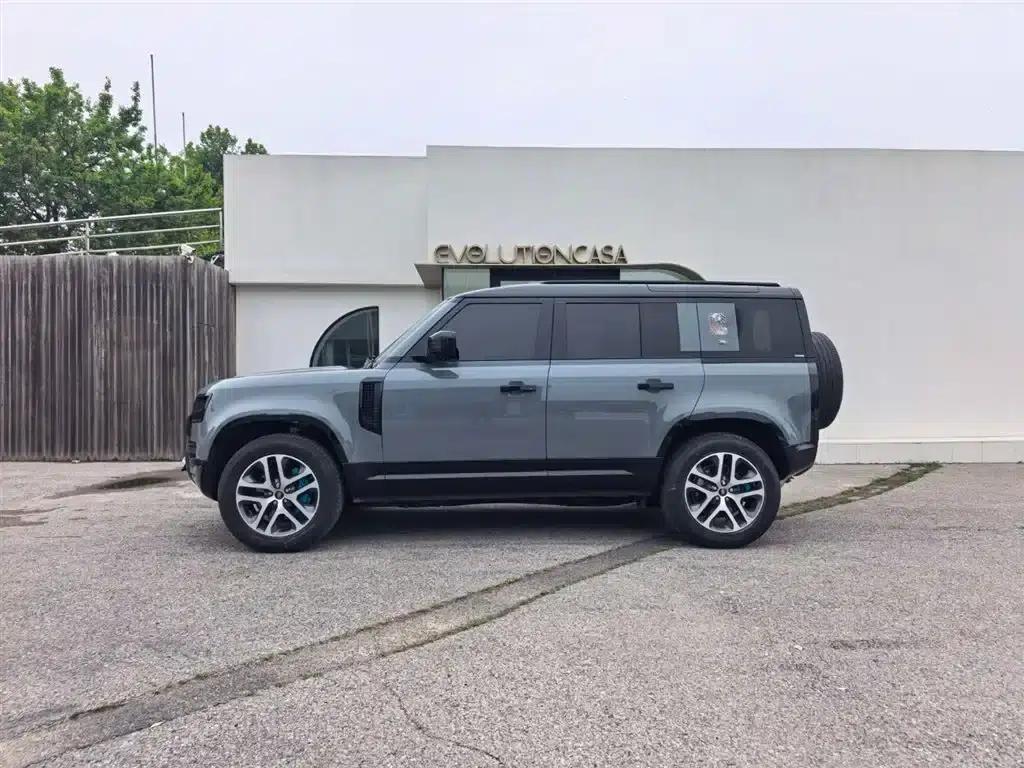 2023 Land Rover Defender 110 3.0T P400 X-DYNAMIC HSE — миниатюра 2